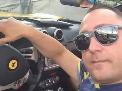 Ексклузивно в HotArena! Ето го менте баровеца от Драгалевци,  когото ЧЕЗ хваща 7 пъти да краде ток! Християн Жожобата се хвалил, че може да урежда и шофьорски книжки от КАТ!