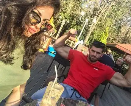 Гаджето не пуска Райна сама