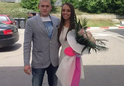 Искра Фидосова вдига сватба със сръбска звезда! Синът й се сгоди на Малдивите