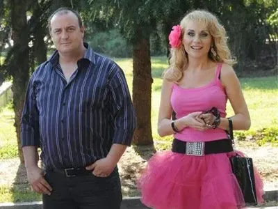 Жената на Краси Радков на работа при Нейков!