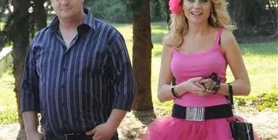 Жената на Краси Радков на работа при Нейков!