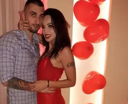 Лейди Би се хвали с 9 години по-младо гадже