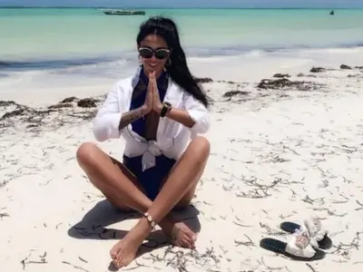 Мис Силикон е неузнаваема! Виктория Петрова си клъцна носа в Турция (Снимки)