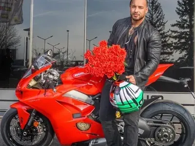 Митака от „София ден и нощ” глези гаджето