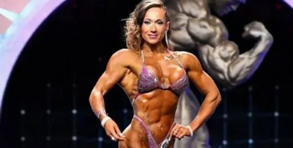 Наше момиче грабна две титли на „Арнолд Класик“