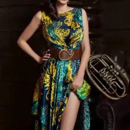 Нина Николина си купи преоценени гащи и сутиени