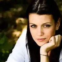 Паскалева заби любовник, зарязва мъжа си