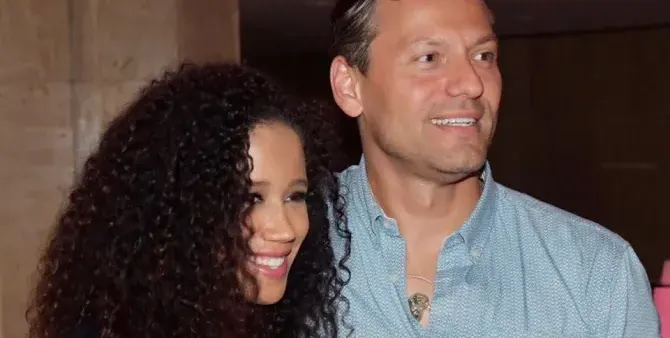 Пазят бебето на Орлин Павлов два дни в кувьоз