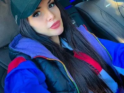 Преслава пак си кръцна носа! Вижте как нагло лъже феновете си (Снимки)