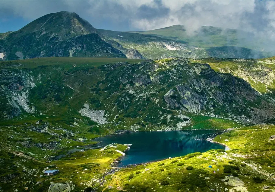 Sandov initiated a fight with regard to the lawsuit for Pirin