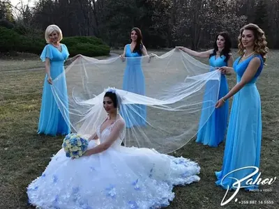 Софи Маринова и Гринго вдигнаха третото си сватбено парти! Преслава и Павел отново им кумуват (Много СНИМКИ)