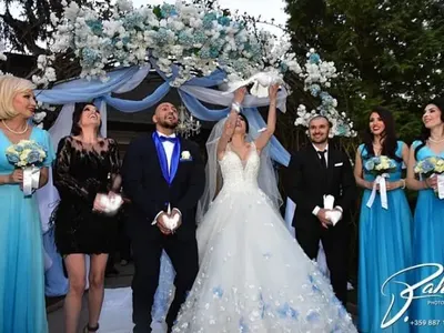 Софи Маринова и Гринго вдигнаха третото си сватбено парти! Преслава и Павел отново им кумуват (Много СНИМКИ)