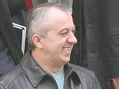 Стуци Ламборджинито остави децата си без наследство, прехвърлил имоти и банкови сметки на младата си любовница