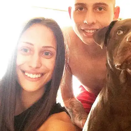 Вратар на ЦСКА спи с гадже и питбул