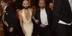 Кончита Вурст се хвана с БГ диригент