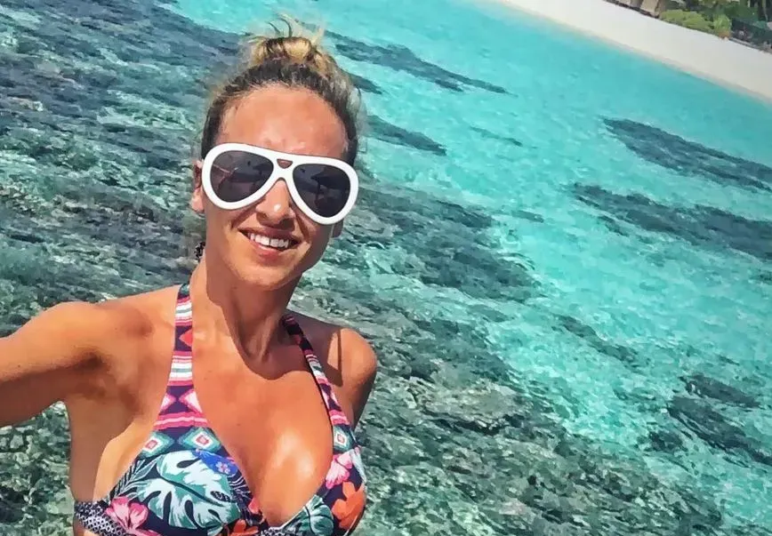 Алекс Раева с тайна сватба на Малдивите за 700 долара