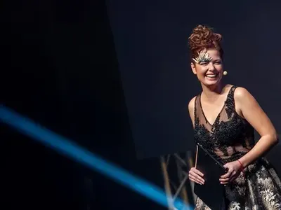 Алекс Сърчаджиева в страх от самолети