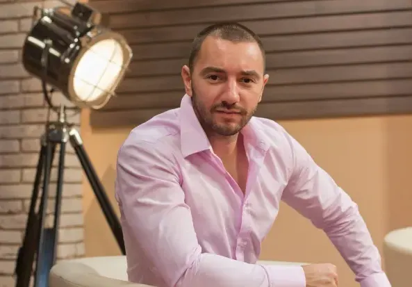Антон Хекимян на бербер за 5 минути