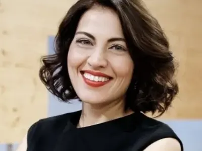 Деси Стоянова: Лесно паля