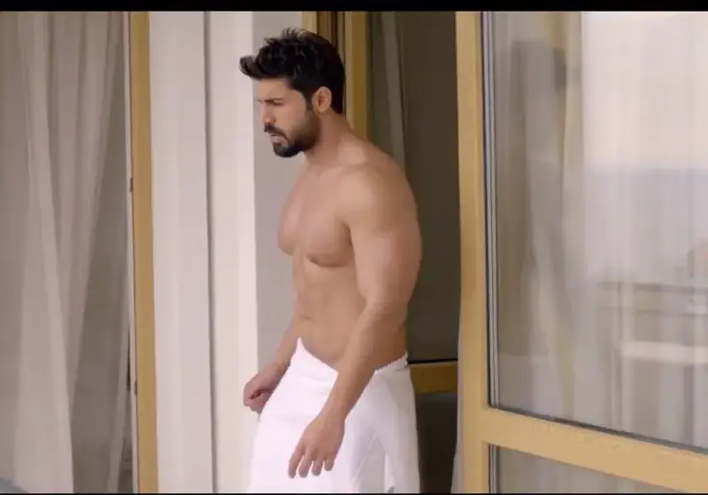 Ето го голият Фики на Люси Иларионов