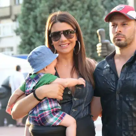 Фолкзвездата Кали в разтърсваща изповед: Защо да нямам право на друга любов? Нещата, които Влади твърди за мен, са страшни тъпотии!