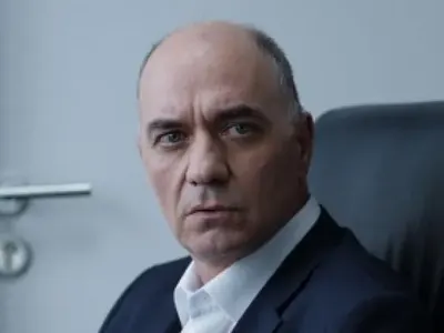 Георги Кадурин вече 2 седмици е на легло! Семейството на актьора пази пълно мълчание за състоянието му