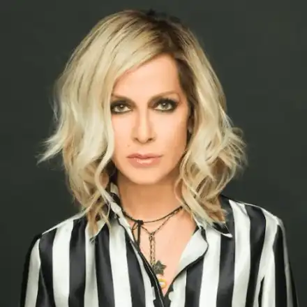 Голямата гръцка звезда Анна Виси с концерт в България