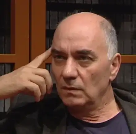 Кадурин в болница заради маркиз дьо Сад