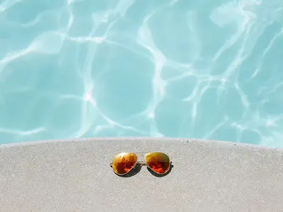 Как Ray-Ban се превърна в най-ценената марка слънчеви очила?