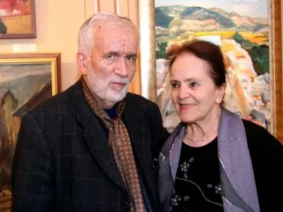 Крадци ограбиха жената на Любомир Левчев