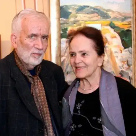 Крадци ограбиха жената на Любомир Левчев