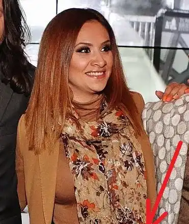 Мариана Попова топи корема с китайски масаж