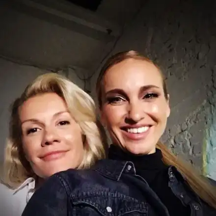 Мария Игнатова показва горещо тяло в клип