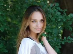 Милянкова се скри на село