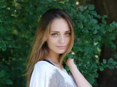 Милянкова се скри на село