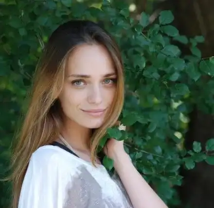 Милянкова се скри на село