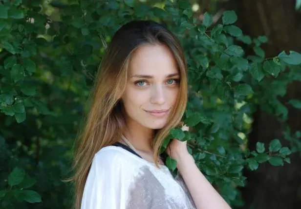 Милянкова се скри на село