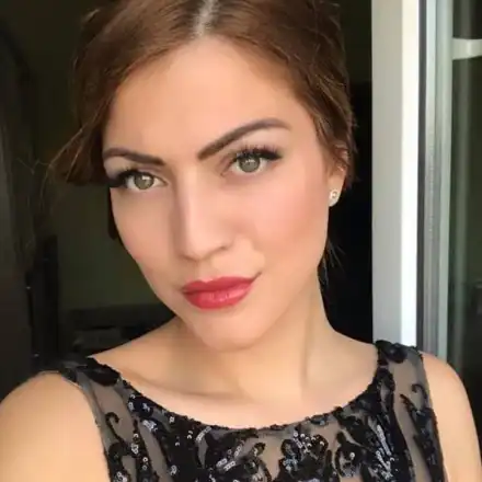 Мисис България Анна Стефанова пропищя от обсебена психарка