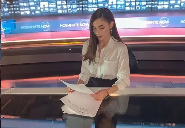 Най-красивата абитуриентка стана репортер в Нова тв