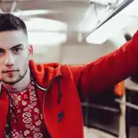 Наско Колев скъса джоба (Рекламира вафли и кисело мляко)