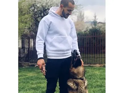 Наум Шопов търси женска