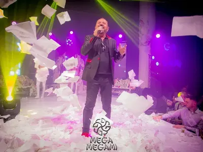 Парти концертът Mega Megami: Flower Power с гост изпълнители Галена и Миле Китич събра над 3000 души