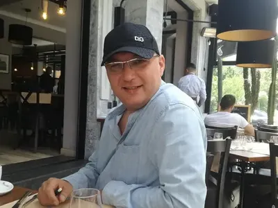 Шеф Манчев заряза жена си! Кулинарят обикаля света с млада любовница