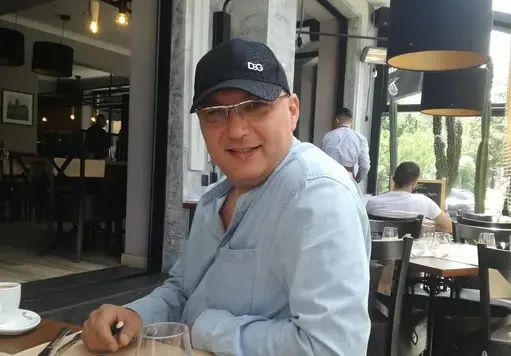 Шеф Манчев заряза жена си! Кулинарят обикаля света с млада любовница