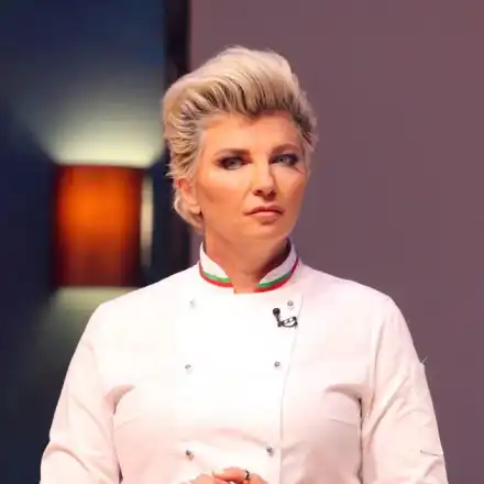 Силвена Роу издържа мъжа си (Англичанинът Малкълм се отказал от работата си заради нашенката)