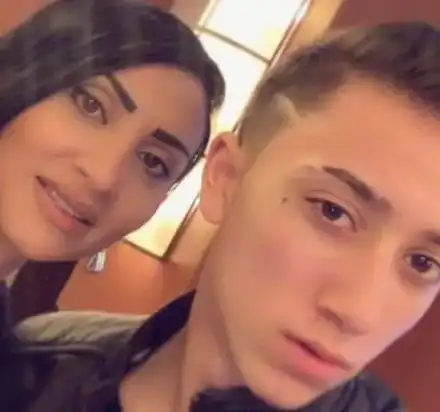 Софи Маринова си отрязала косата заради черна магия