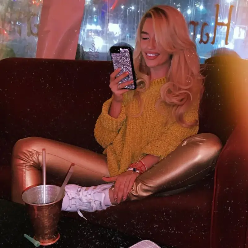 Тита пее на музикален фестивал за Великден