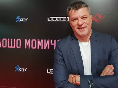 Варна аплодира на крака Мариан Вълев и „Лошо момиче“