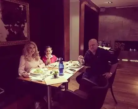 Венета Райкова се събра с Тишо