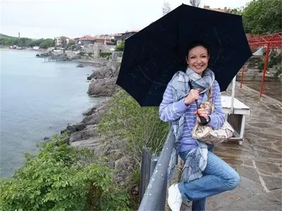 Вихра пак стана отчаяна съпруга